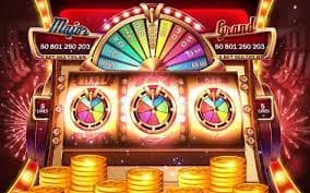 mmkjl app Esports နှင့် Slots ဂိမ်းများကို မိုဘိုင်းဖြင့် ကစားနေသောမြင်ကွင်း